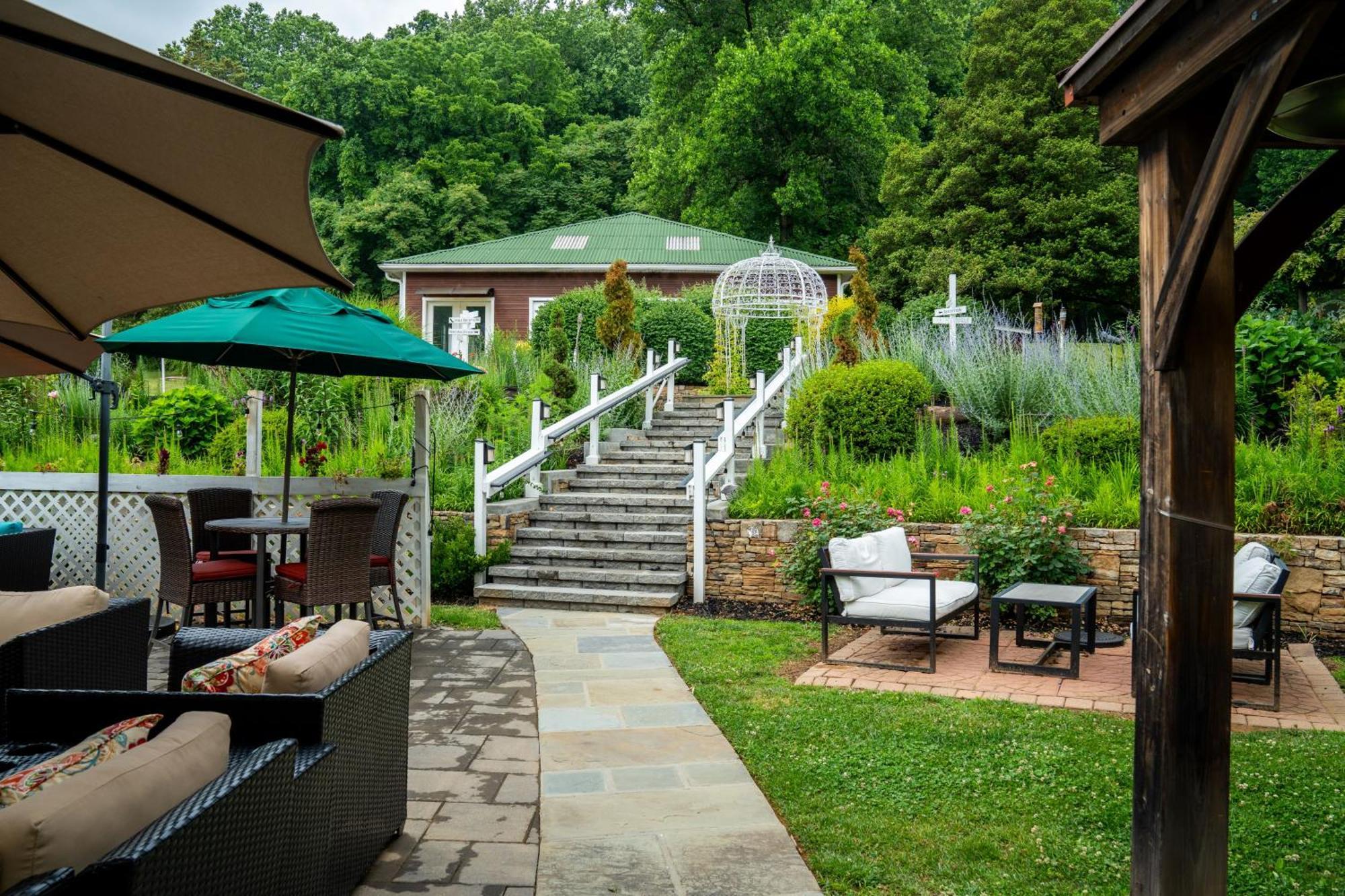 Stone Manor Boutique Inn Britain Εξωτερικό φωτογραφία