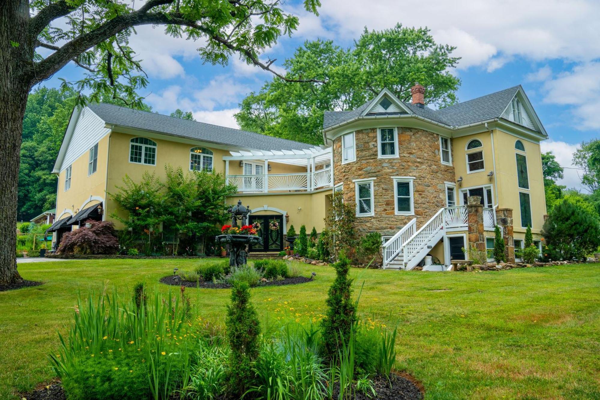 Stone Manor Boutique Inn Britain Εξωτερικό φωτογραφία