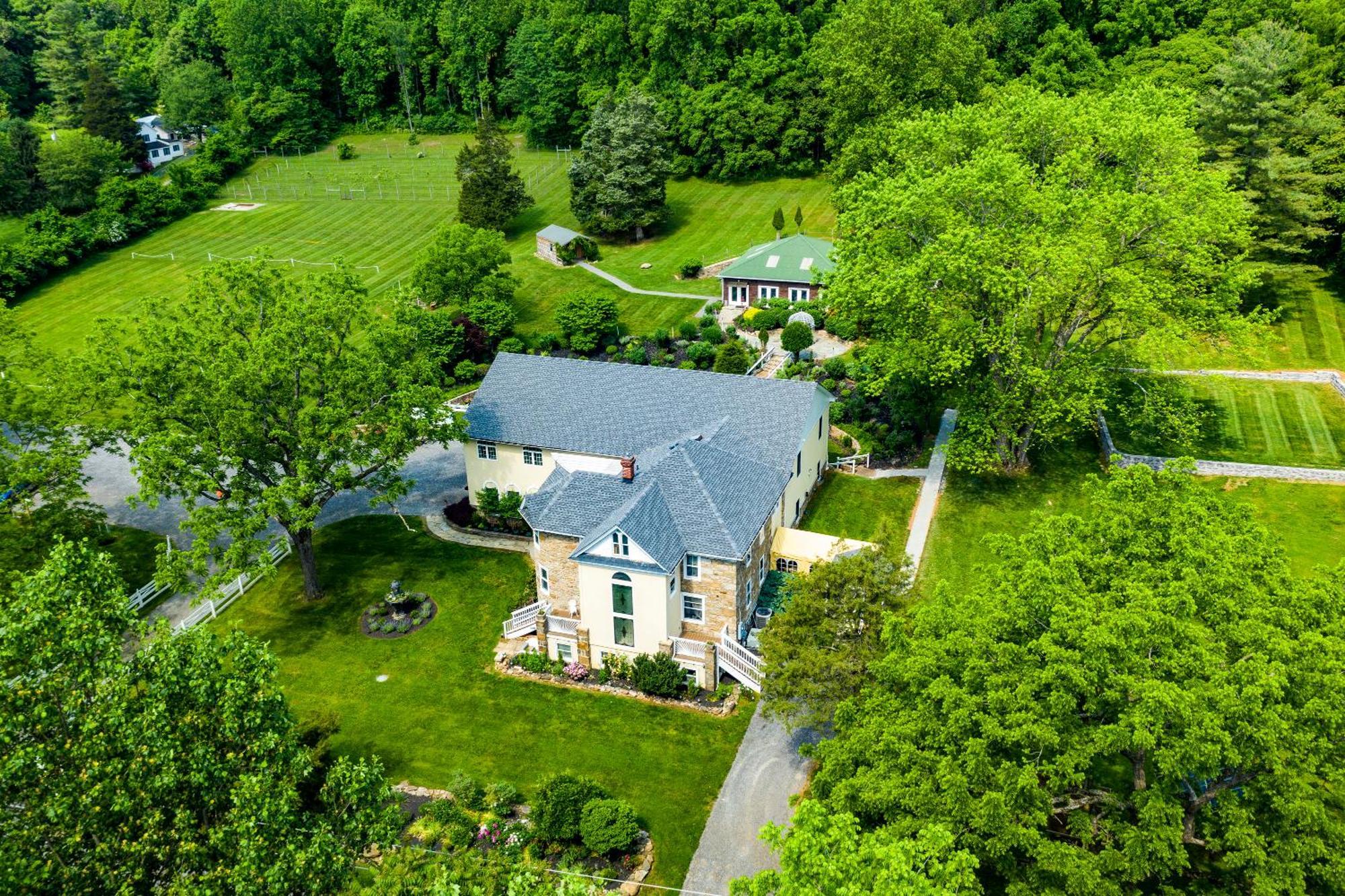 Stone Manor Boutique Inn Britain Εξωτερικό φωτογραφία