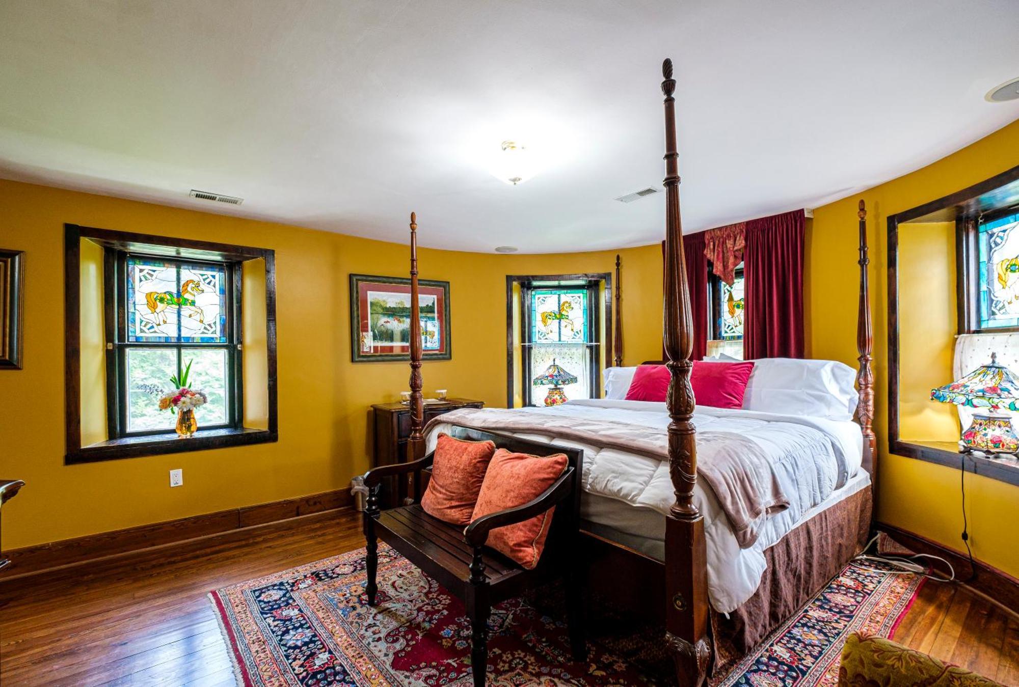 Stone Manor Boutique Inn Britain Εξωτερικό φωτογραφία