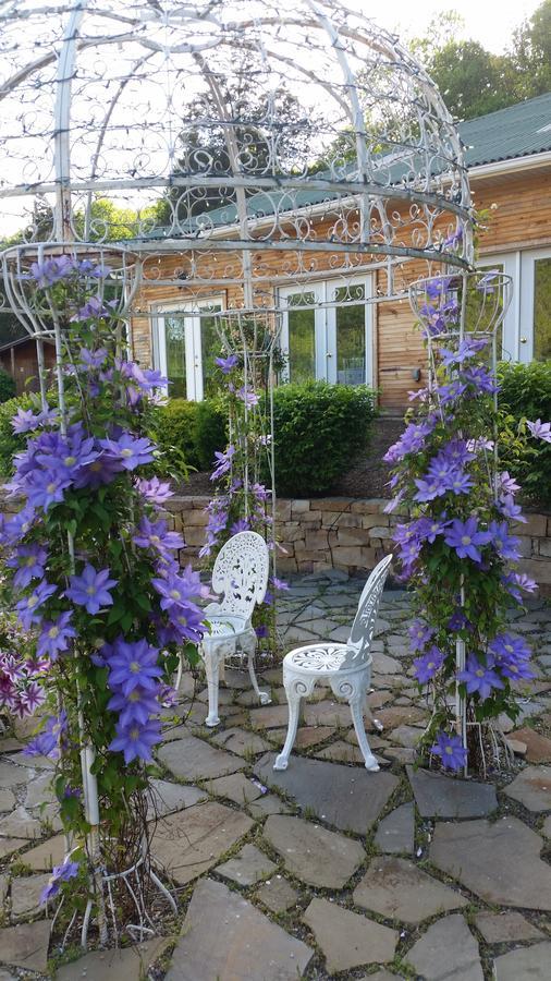 Stone Manor Boutique Inn Britain Εξωτερικό φωτογραφία